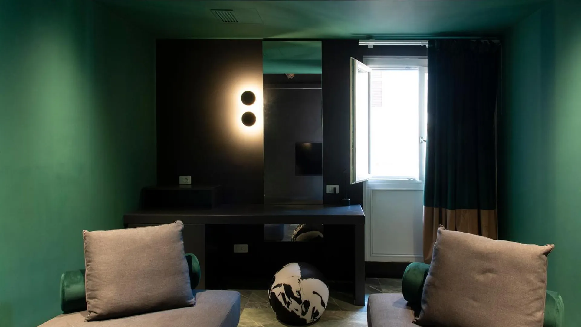 Colonna Suite Del Corso Ρώμη 3*,