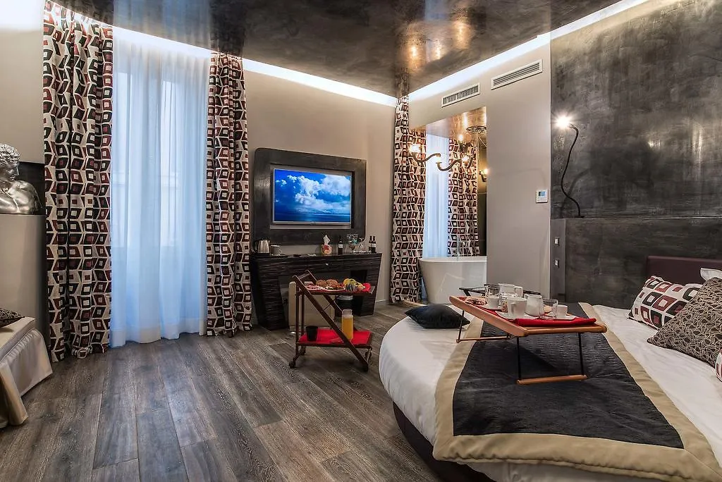 Colonna Suite Del Corso Rome Italie